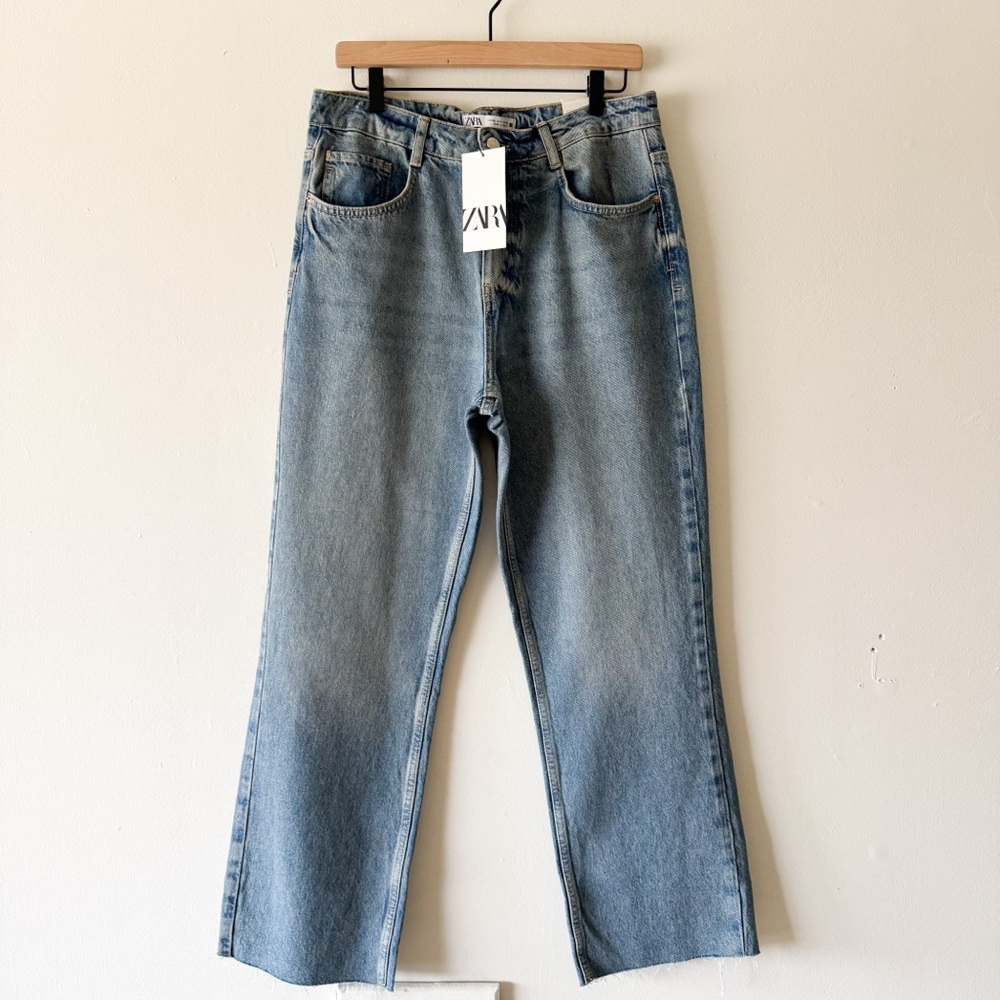 Zara Women’s Straight Fit Classic Blue Jeans with Raw‎ Hem Size 8 - Picture 6 of 10